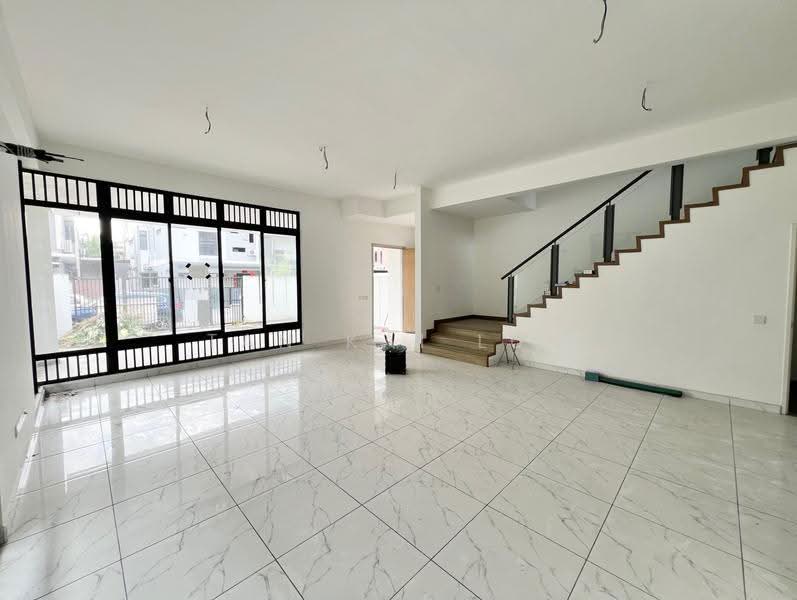 Semi-Detached House for Sale in Setia Tropika (Johor Bahru) - Tan Kai Lun - Living Room - PropertyGuru.com.my