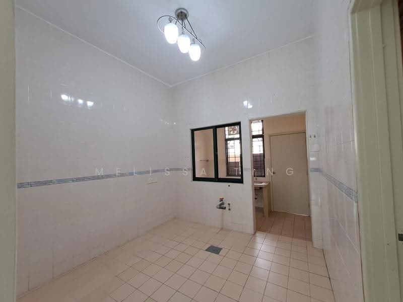 2-storey Terraced House for Sale in Taman Puchong Prima (Puchong) - Melissa Ting - Kitchen - PropertyGuru.com.my