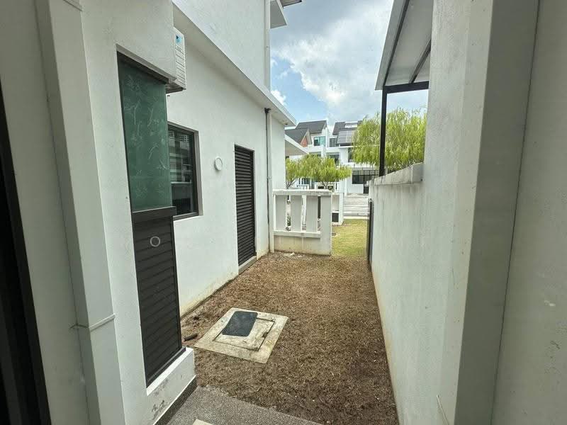 Rumah Berkembar untuk Disewa di Cyberjaya (Selangor) - Mohd Fitri MF - Exterior - PropertyGuru.com.my