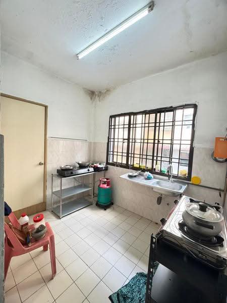 Apartment for Sale at Taman Desa Kempas - Jayden Ng - Kitchen - PropertyGuru.com.my