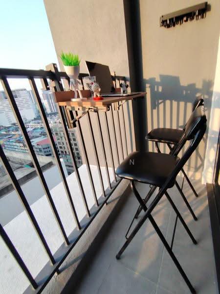 Kediaman Servis untuk Disewa di Mitsui Serviced Suites - Irwin Loh - Balcony - PropertyGuru.com.my
