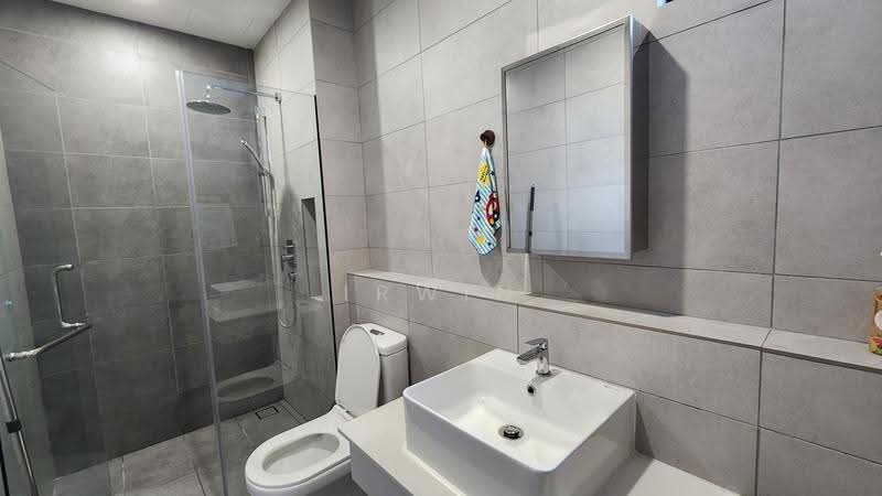 Kediaman Servis untuk Disewa di Mitsui Serviced Suites - Irwin Loh - Bathroom - PropertyGuru.com.my