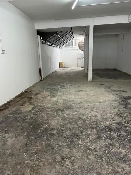 Shop for Rent in Jalan Klang Lama (Old Klang Road) (Kuala Lumpur) - Isaac Tee - Interior - PropertyGuru.com.my