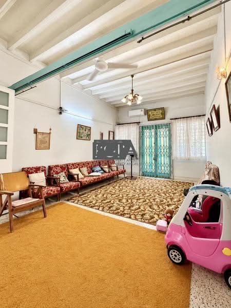 Rumah Teres 2-Tingkat untuk Dijual di Gurney Drive (Penang) - Cheryl Chng - Living Room - PropertyGuru.com.my