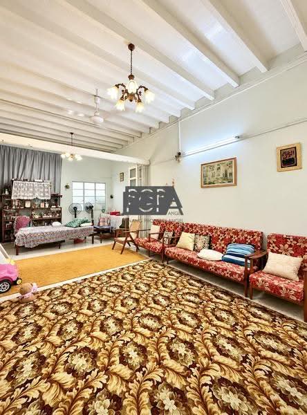 Rumah Teres 2-Tingkat untuk Dijual di Gurney Drive (Penang) - Cheryl Chng - Living Room - PropertyGuru.com.my