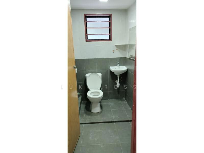 Apartment for Rent at Taman Megah Cheras Apartment - Luke Ross - Bathroom - PropertyGuru.com.my