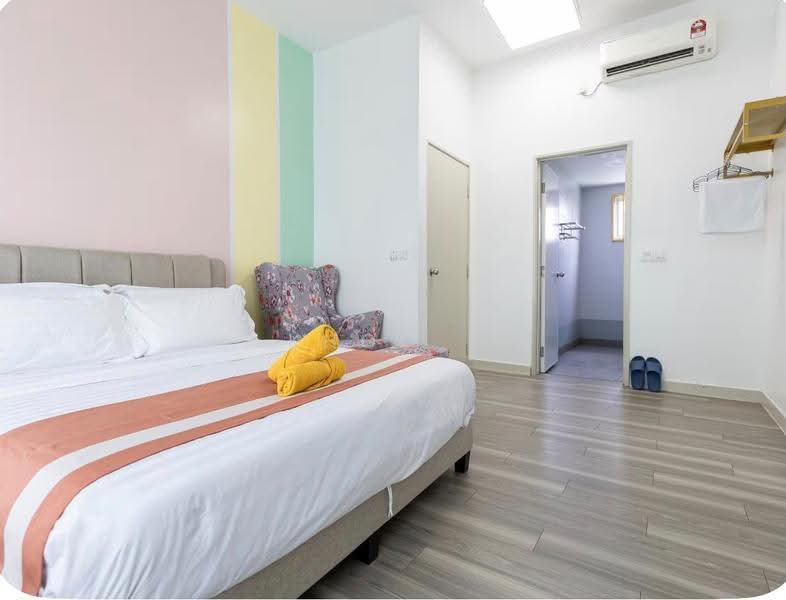 Kediaman Servis untuk Dijual di Greenfield Regency - Khoo . - Bedroom - PropertyGuru.com.my