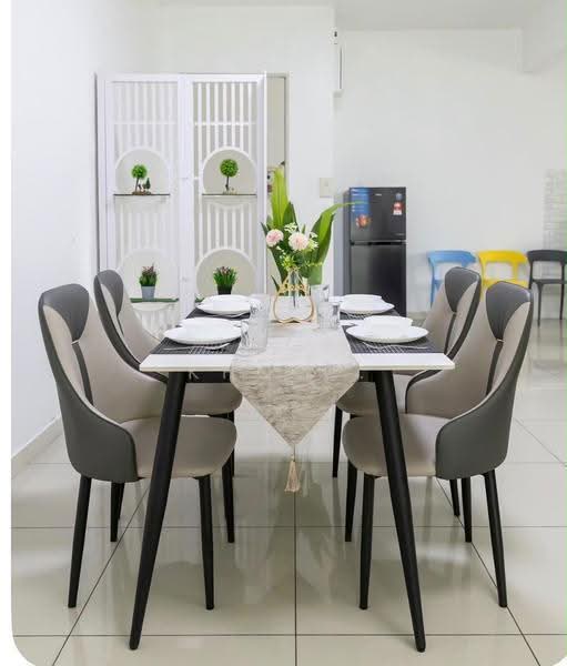 Kediaman Servis untuk Dijual di Greenfield Regency - Khoo . - Dining Room - PropertyGuru.com.my