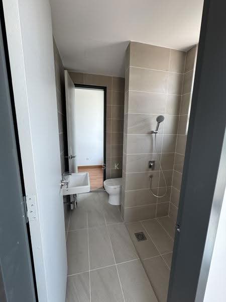 Rumah Teres 3-Tingkat untuk Dijual di Taman Connaught (Cheras) - SK Ching - Bathroom - PropertyGuru.com.my