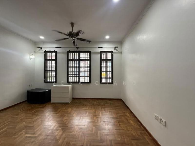 2-storey Terraced House for Rent in Taman Molek (Johor Bahru) - Vera Chang - Living Room - PropertyGuru.com.my