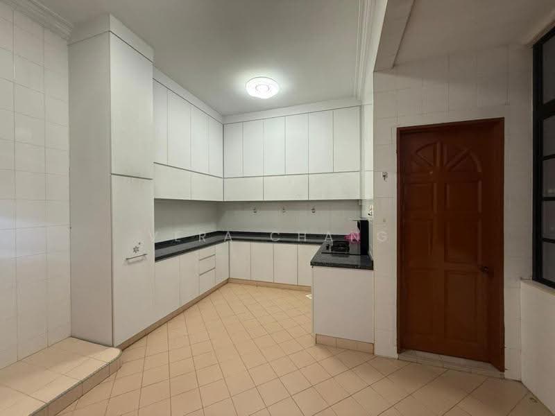 2-storey Terraced House for Rent in Taman Molek (Johor Bahru) - Vera Chang - Kitchen - PropertyGuru.com.my