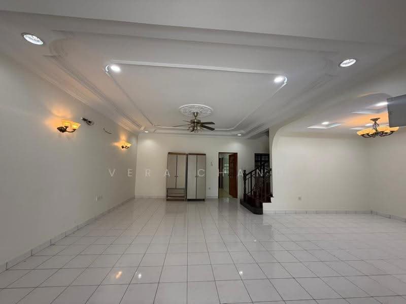 2-storey Terraced House for Rent in Taman Molek (Johor Bahru) - Vera Chang - Living Room - PropertyGuru.com.my