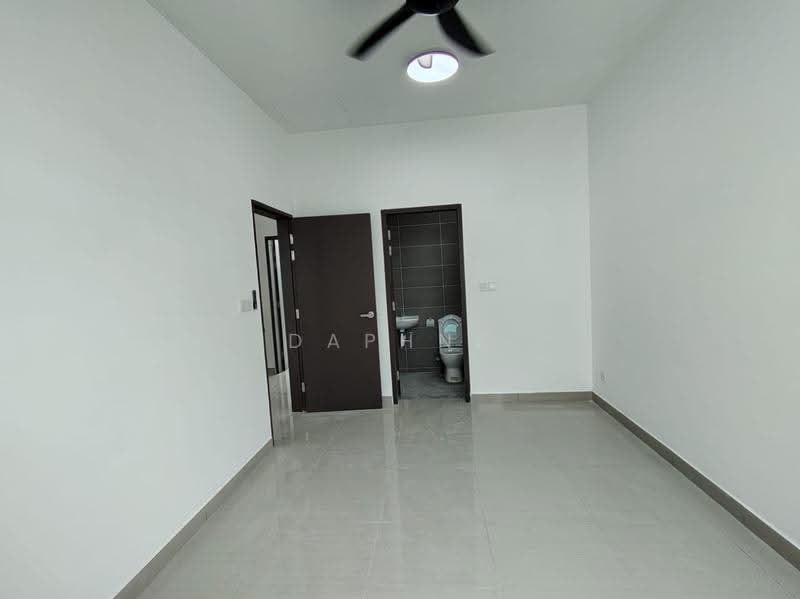 Rumah Teres 2-Tingkat untuk Disewa di Taman Pelangi Indah (Ulu Tiram) - Daphne Lee - Bathroom - PropertyGuru.com.my