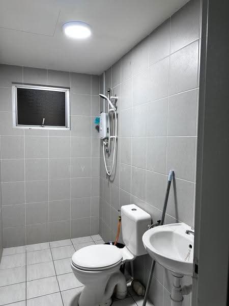 Apartment for Sale at Kemuning Idaman - TY Chew - Bathroom - PropertyGuru.com.my