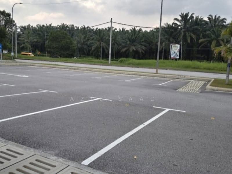 Shop / Office untuk Disewa di Seksyen U17 (Shah Alam) - Aziz Saad - Exterior - PropertyGuru.com.my