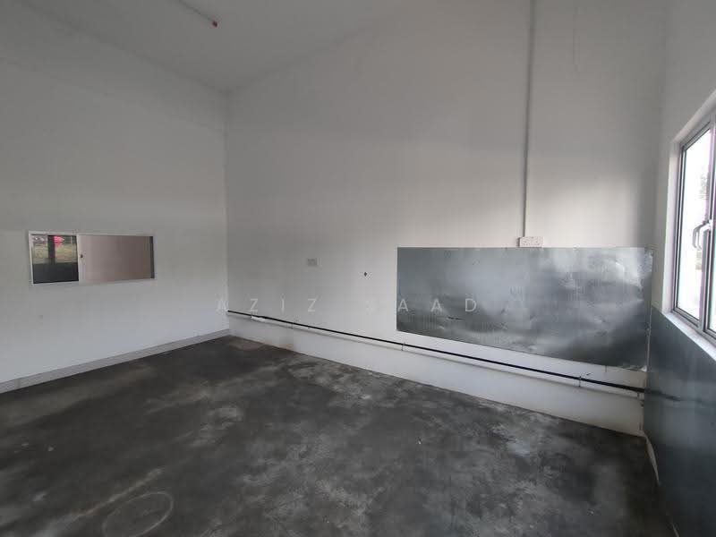 Shop / Office untuk Disewa di Seksyen U17 (Shah Alam) - Aziz Saad - Interior - PropertyGuru.com.my