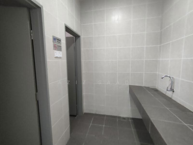 Shop / Office untuk Disewa di Seksyen U17 (Shah Alam) - Aziz Saad - Interior - PropertyGuru.com.my