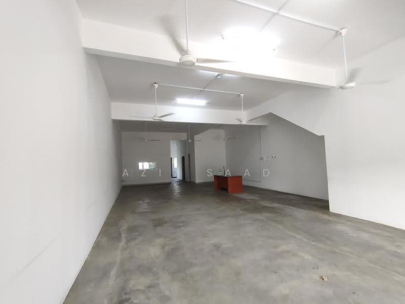 Shop / Office untuk Disewa di Seksyen U17 (Shah Alam) - Aziz Saad - Interior - PropertyGuru.com.my