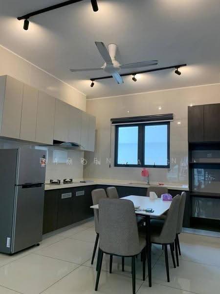 Kondominium untuk Dijual di Lovell @ Country Garden Danga Bay - Simon Wang - Kitchen - PropertyGuru.com.my