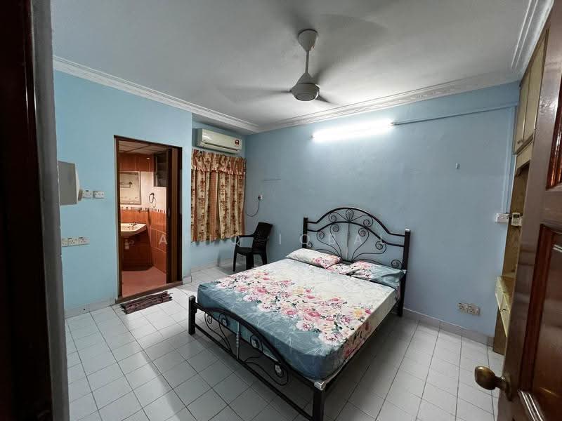 Condominium for Rent at Palm Court Condominium - Afiq Iqbal - Bedroom - PropertyGuru.com.my