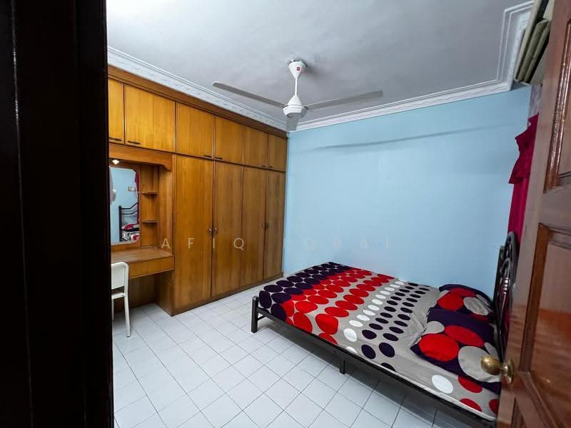 Condominium for Rent at Palm Court Condominium - Afiq Iqbal - Bedroom - PropertyGuru.com.my