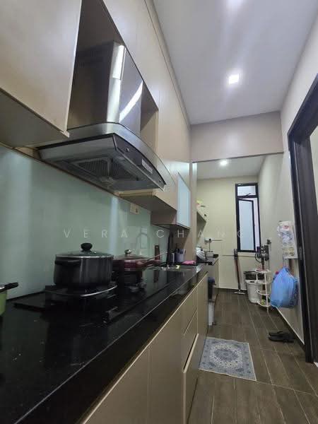 Rumah Kluster untuk Dijual di Senibong (Permas Jaya) - Vera Chang - Kitchen - PropertyGuru.com.my
