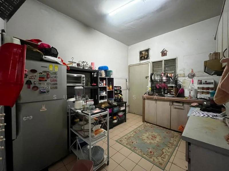 Terraced House for Sale in Shah Alam (Selangor) - Suhaila Saat - Kitchen - PropertyGuru.com.my