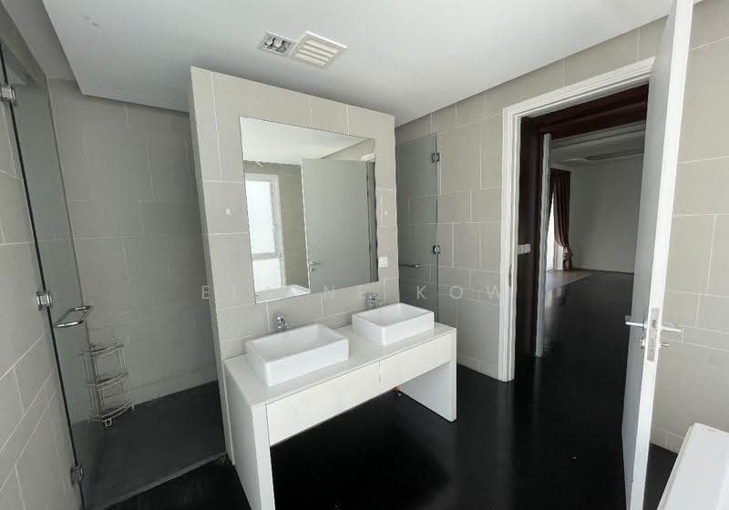 Bungalow House for Sale in Seri Pilmoor (Petaling Jaya) - Elaine Kow - Bathroom - PropertyGuru.com.my