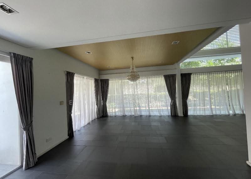 Bungalow House for Sale in Seri Pilmoor (Petaling Jaya) - Elaine Kow - Living Room - PropertyGuru.com.my