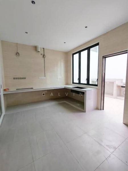 Rumah Berkembar untuk Dijual di Kempas (Johor Bahru) - Calvin Lee - Kitchen - PropertyGuru.com.my