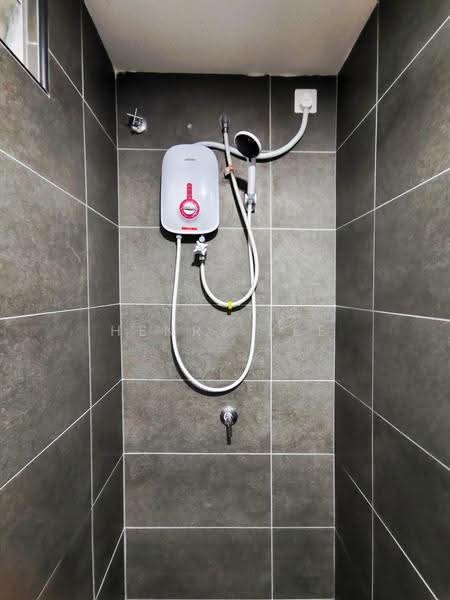 Service Residence for Rent at Midas @ Seri Alam - Henry Lee - Bathroom - PropertyGuru.com.my