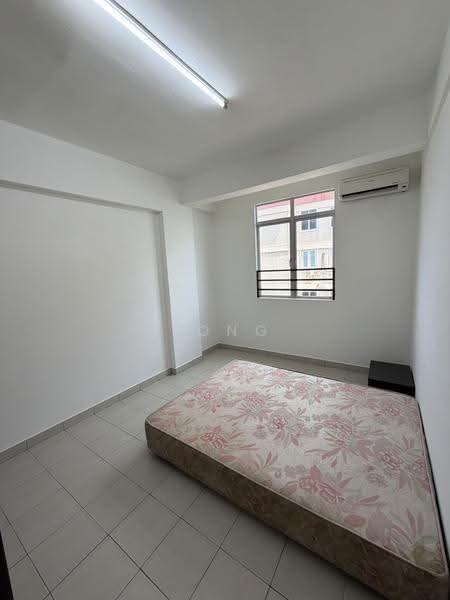Pangsapuri untuk Disewa di Vista Perdana Apartment - Yong Soo Kee - Bedroom - PropertyGuru.com.my