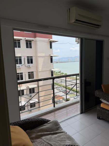 Pangsapuri untuk Disewa di Vista Perdana Apartment - Yong Soo Kee - Balcony - PropertyGuru.com.my