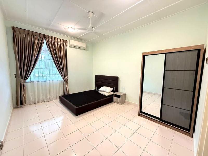 Rumah Teres 1-Tingkat untuk Dijual di Taman Pelangi Indah (Ulu Tiram) - Calvin Lee - PropertyGuru.com.my