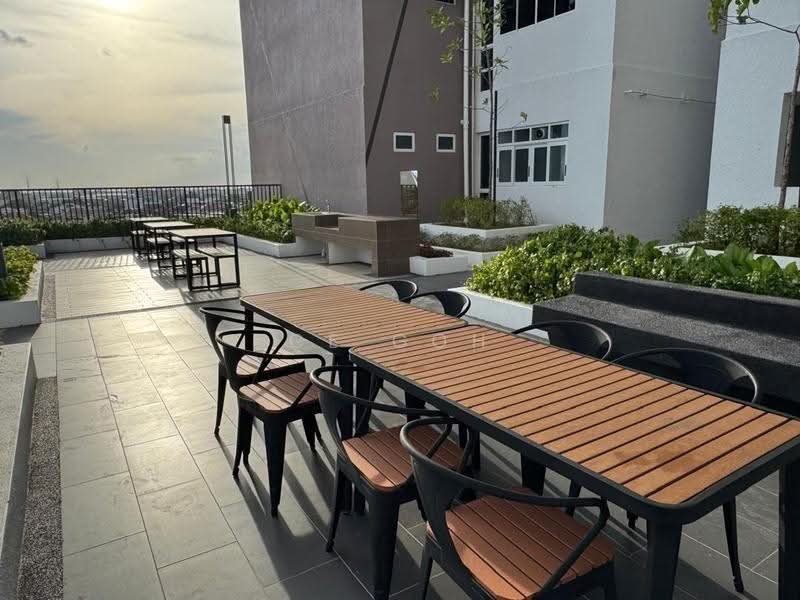 Kondominium untuk Dijual di D'Aman Residence - CE Goh - BBQ Area - PropertyGuru.com.my
