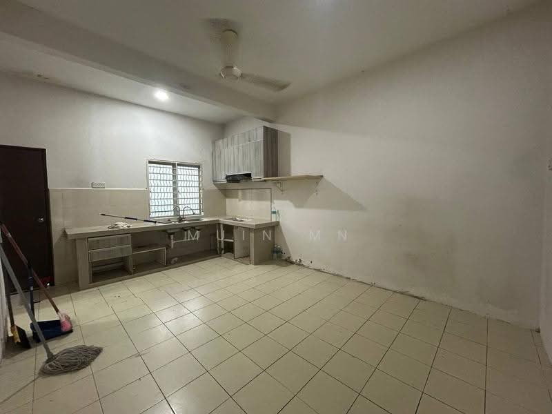 1-storey Terraced House for Sale in Shah Alam (Selangor) - Muin Mn - Kitchen - PropertyGuru.com.my
