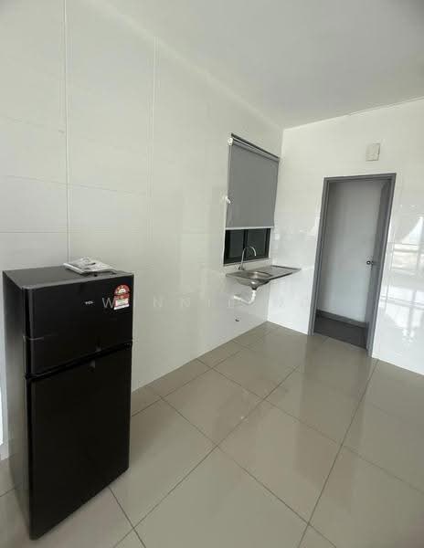 Service Residence for Sale at ARC @ Austin Hills - Winnie Ng - Kitchen - PropertyGuru.com.my