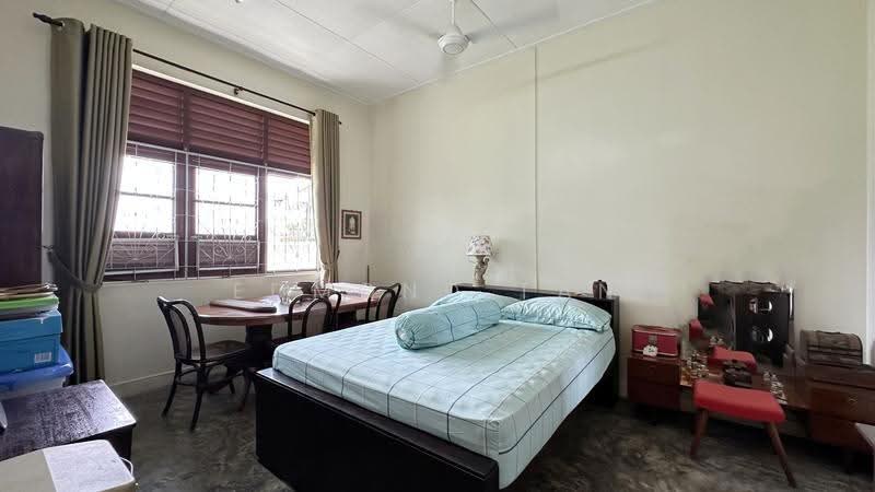 Rumah Berkembar untuk Dijual di Taman Canning (Ipoh) - Edmond Tan - Bedroom - PropertyGuru.com.my