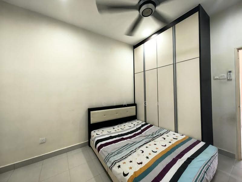 Rumah Teres untuk Dijual di Taman Dato Demang (Seri Kembangan) - Felicia Gan - Bedroom - PropertyGuru.com.my