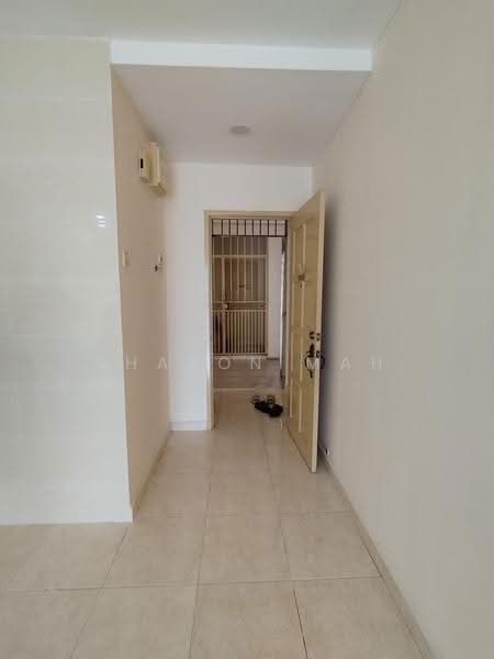 Kondominium untuk Dijual di Platinum Hill PV 3 - Sharon Mah - Entrance - PropertyGuru.com.my