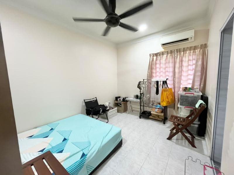 Bungalow House for Sale in Bukit Sentosa (Rawang) - Tom Yip - Bedroom - PropertyGuru.com.my