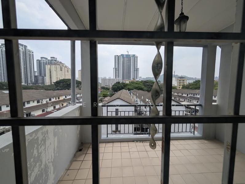 Rumah Bandar untuk Dijual di KL City Centre (Kuala Lumpur) - Roberto Phoon - Balcony - PropertyGuru.com.my