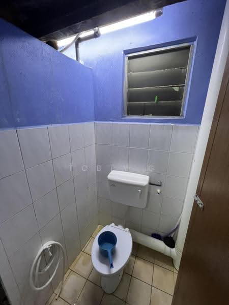 Rumah Flat untuk Dijual di Pangsapuri Petaling Perdana - Tobey G - Bathroom - PropertyGuru.com.my