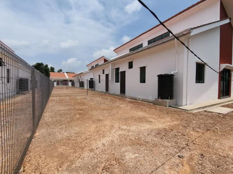 Semi-Detached House for Sale in Jitra (Kedah) - Hasrul Rosli - Exterior - PropertyGuru.com.my