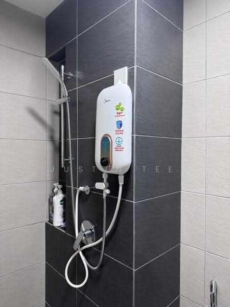 Kediaman Servis untuk Disewa di MIRAI Residences - Justin Tee - Bathroom - PropertyGuru.com.my