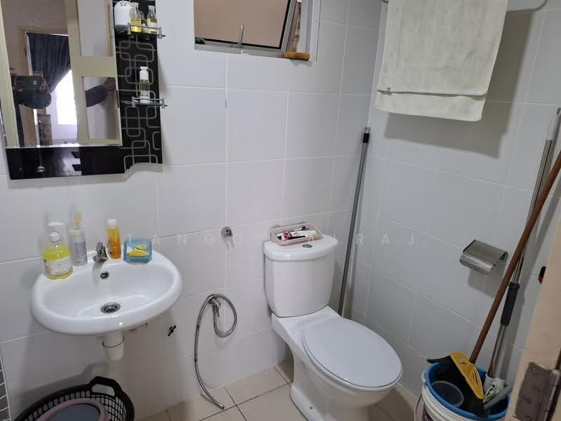 Kondominium untuk Dijual di Residensi Puchongmas - Tango Balraj - Bathroom - PropertyGuru.com.my