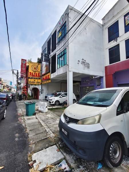 Shop / Office untuk Disewa di Pekan Ampang (Ampang) - Jenny Choong - Exterior - PropertyGuru.com.my
