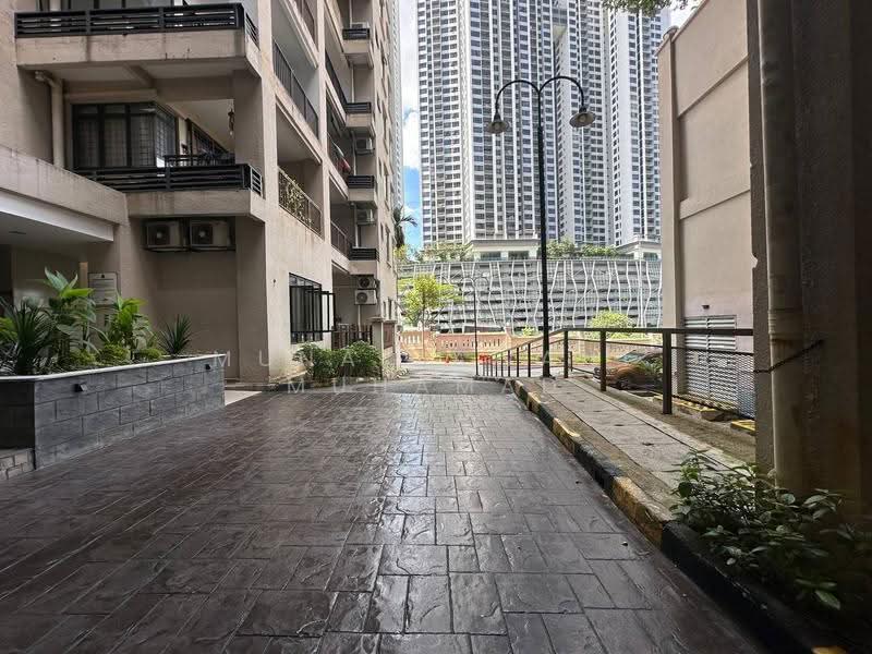 Kondominium untuk Dijual di Royal Domain Sri Putramas 2 - Muna Zawani Muhamad - Exterior - PropertyGuru.com.my