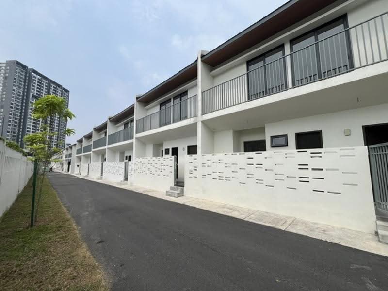 2-storey Terraced House for Sale in Batu 9 (Cheras) - Winson Liem - Exterior - PropertyGuru.com.my