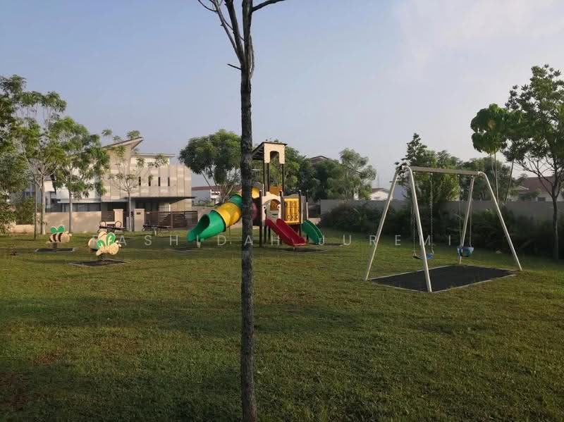 Bungalow House for Sale in Bandar Seri Putra (Bangi) - Rashidah Juremi - Exterior - PropertyGuru.com.my